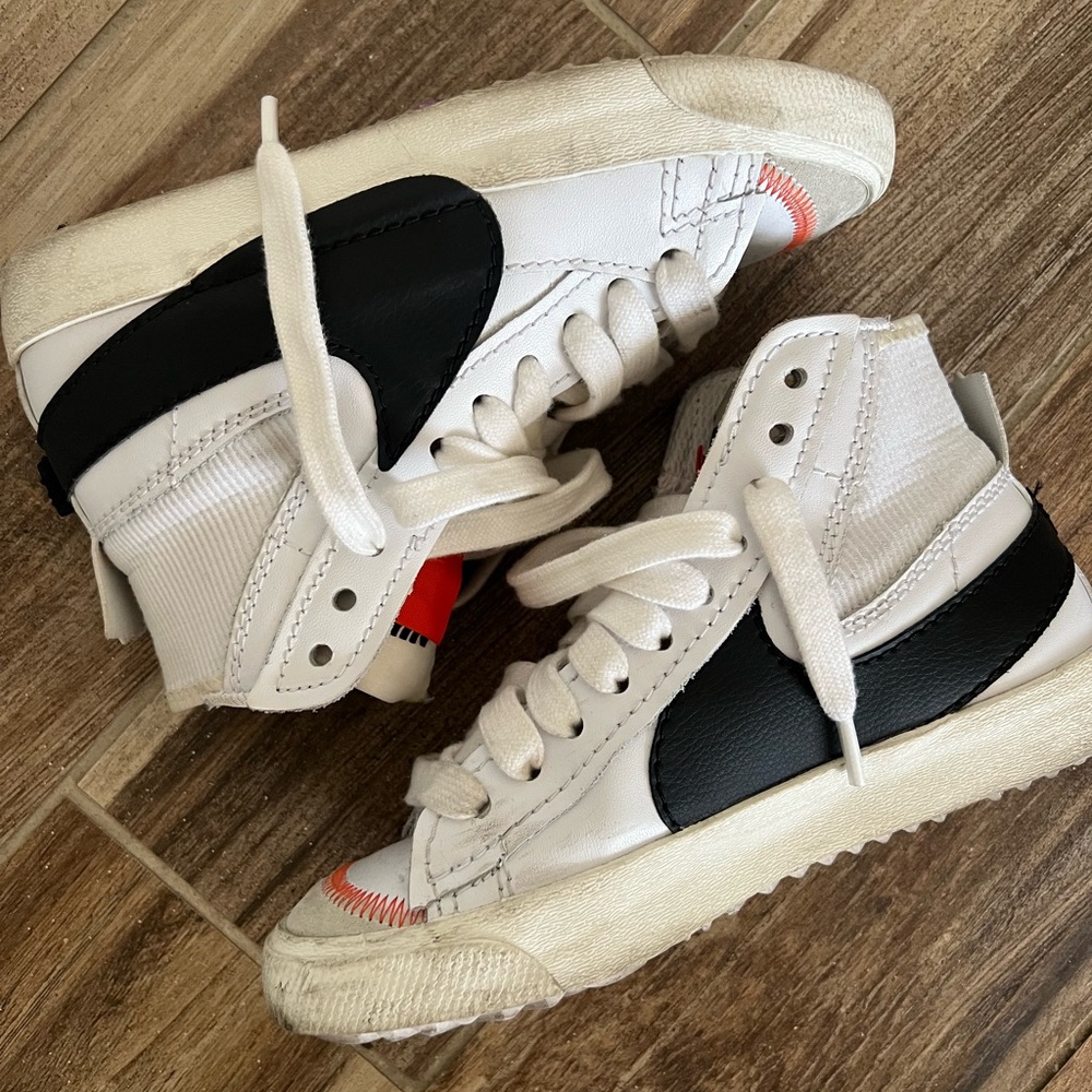 NIKE JUMBO BLAZER